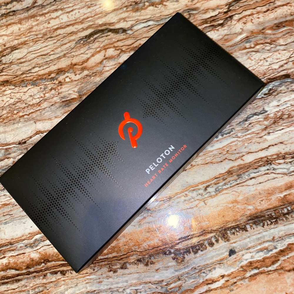 PELOTON HEART RATE MONITOR